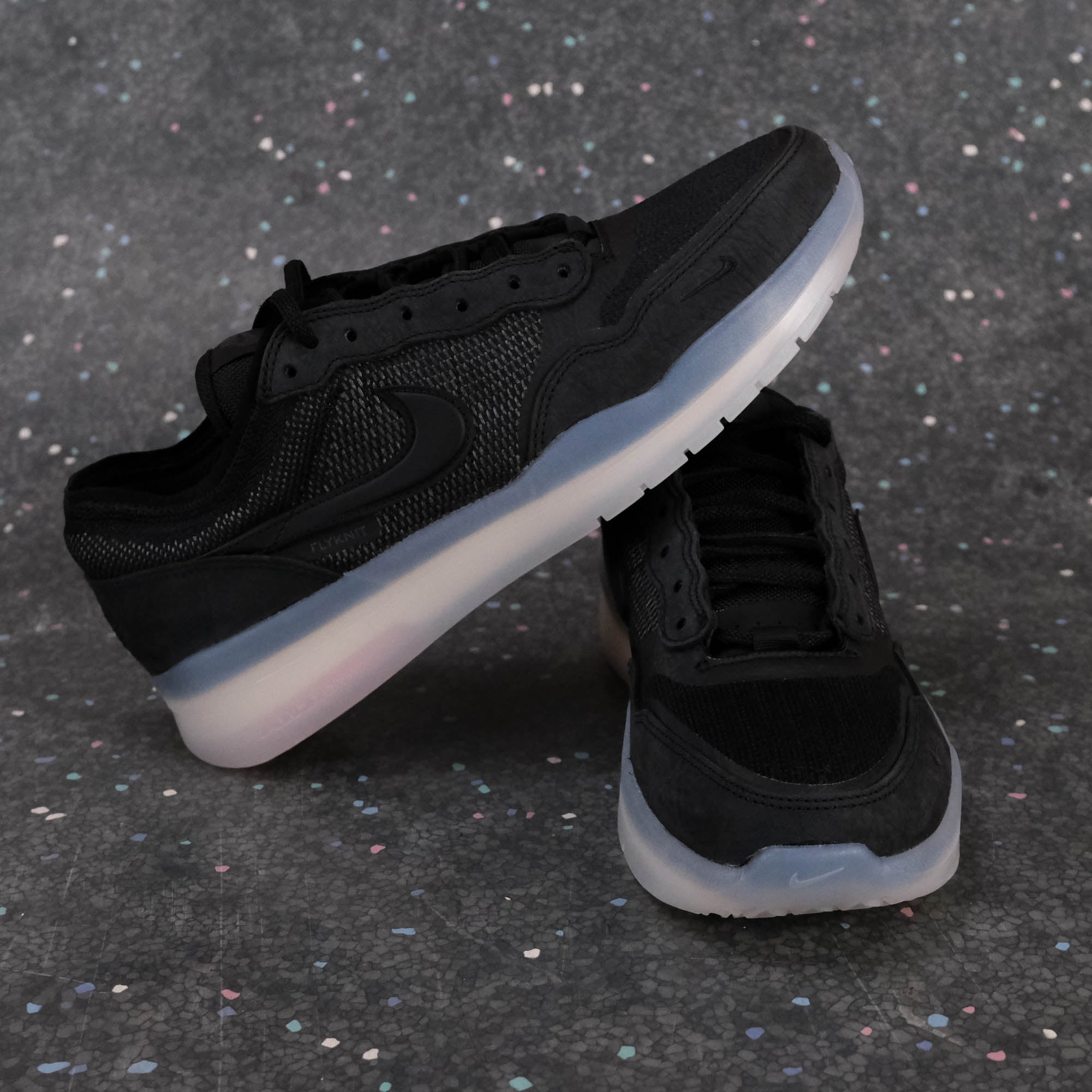 Nike SB PS8 - Black/Black