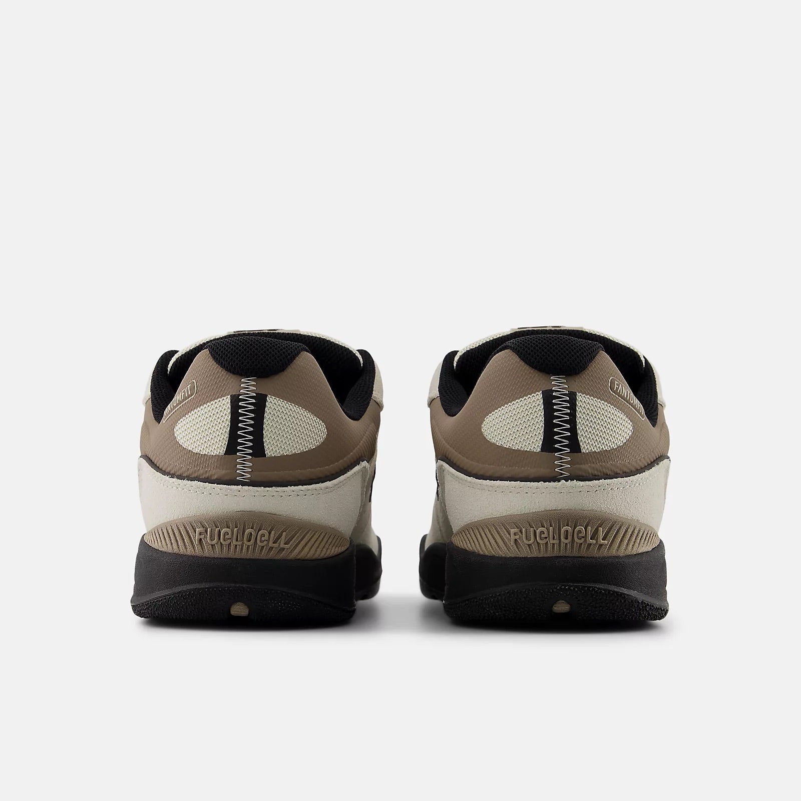 NB Numeric 1010 - Sea Salt/Black