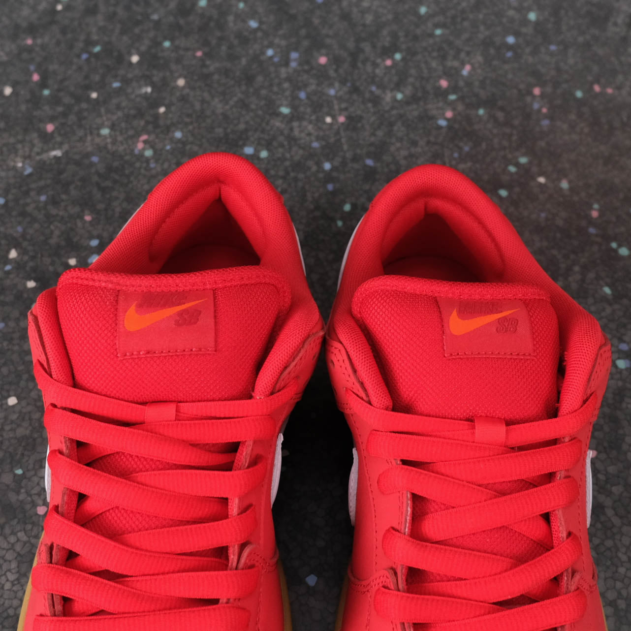 Nike SB Dunk Low Pro - University Red/Gum