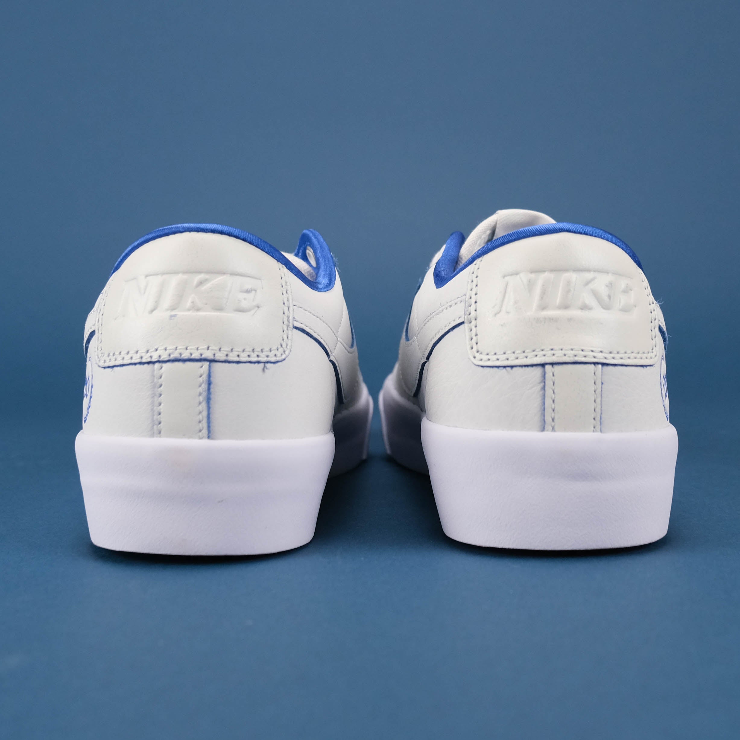 SB Blazer Low Pro GT PRM - Summit White/Game Royal-Summit White