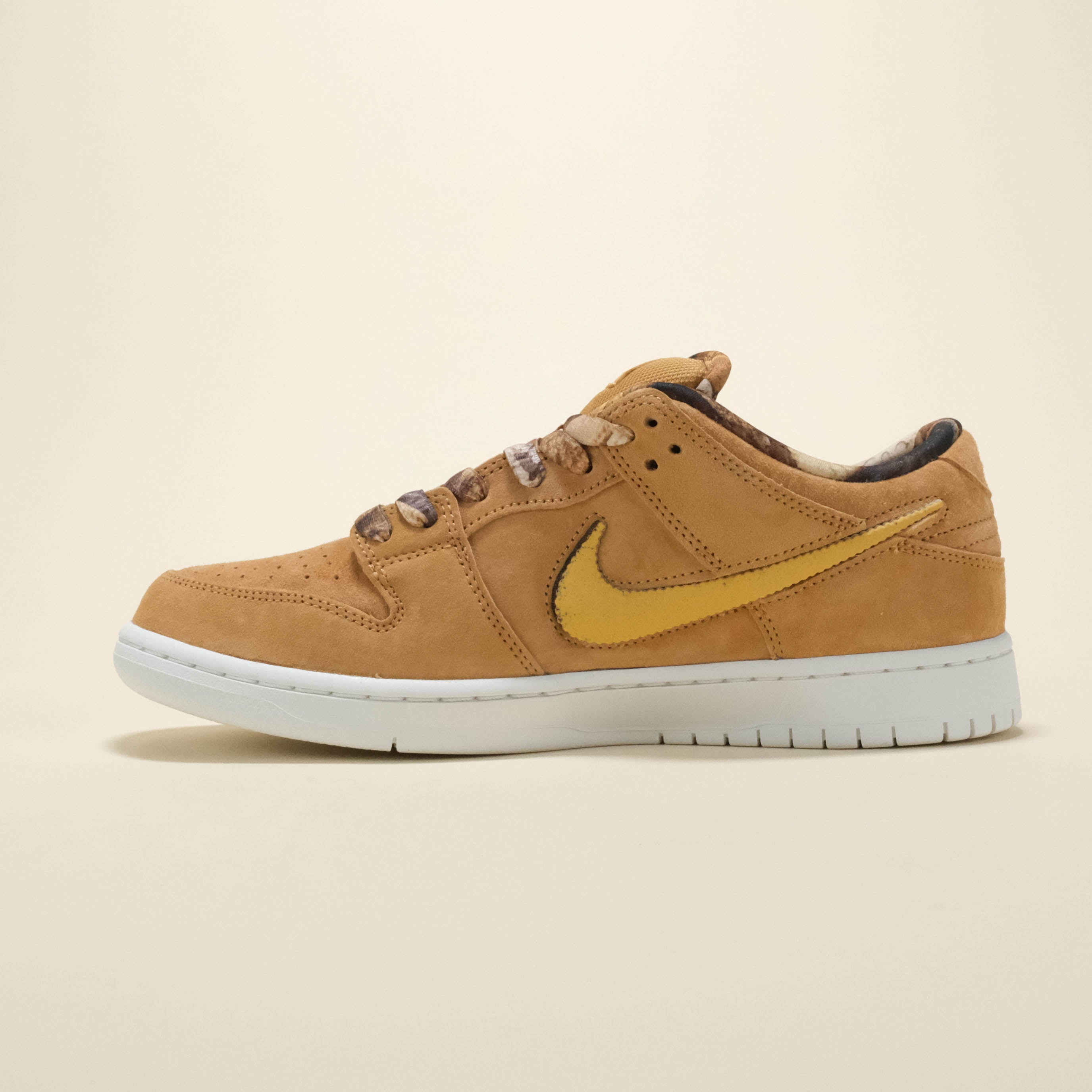 Nike SB Dunk Low (Note) - Flax/Honeycomb-Summit White-Sail