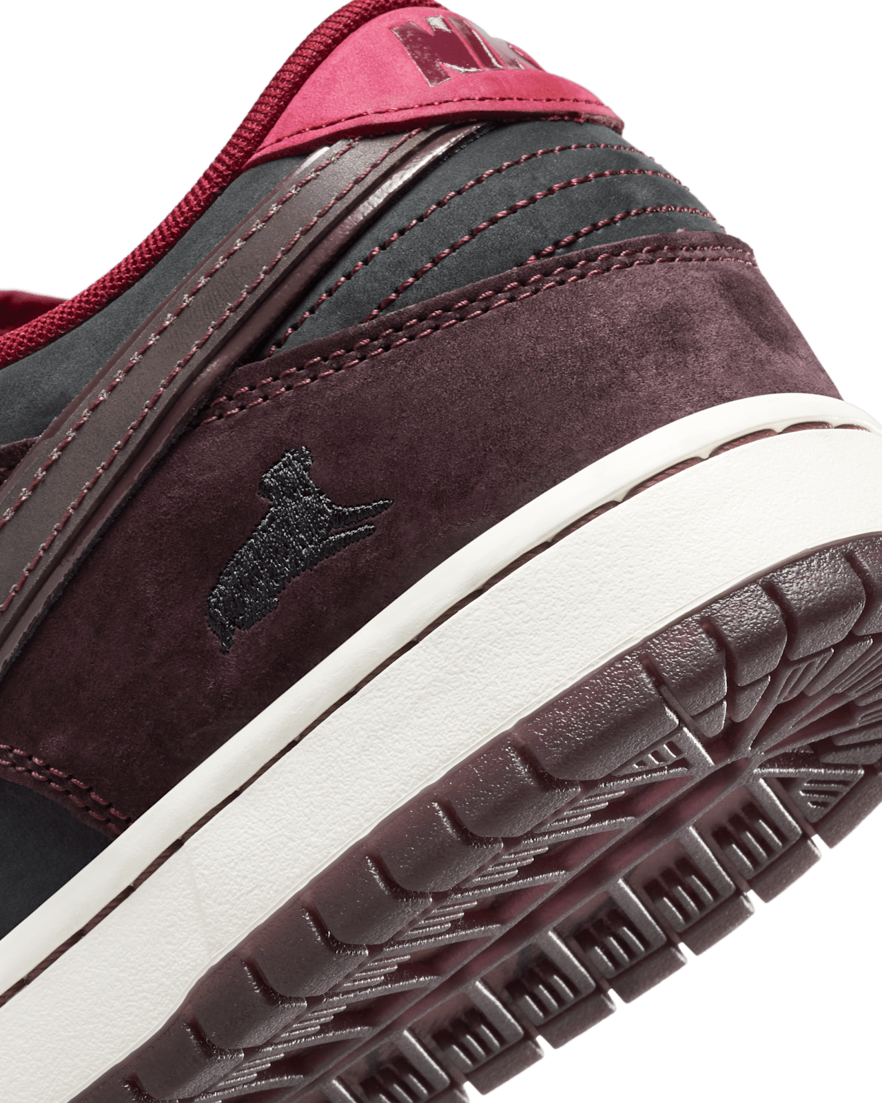 Nike SB Dunk Low Pro QS - Mahogany/Dark Beetroot-Team Red-Sail