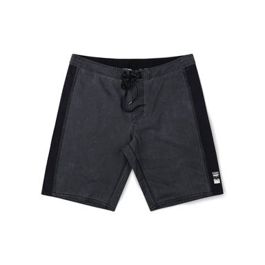 Former - Team 19" Trunk - Black