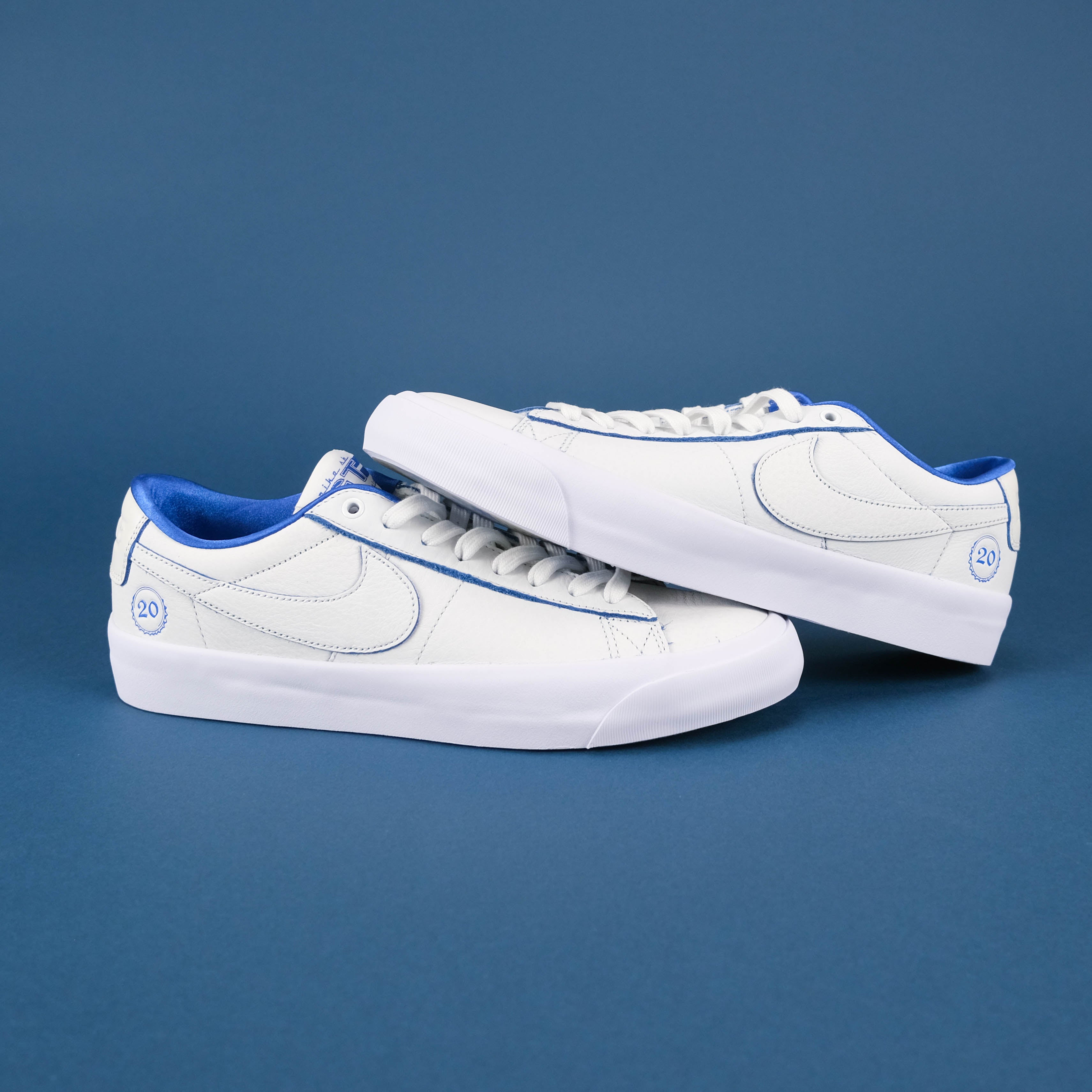 SB Blazer Low Pro GT PRM - Summit White/Game Royal-Summit White