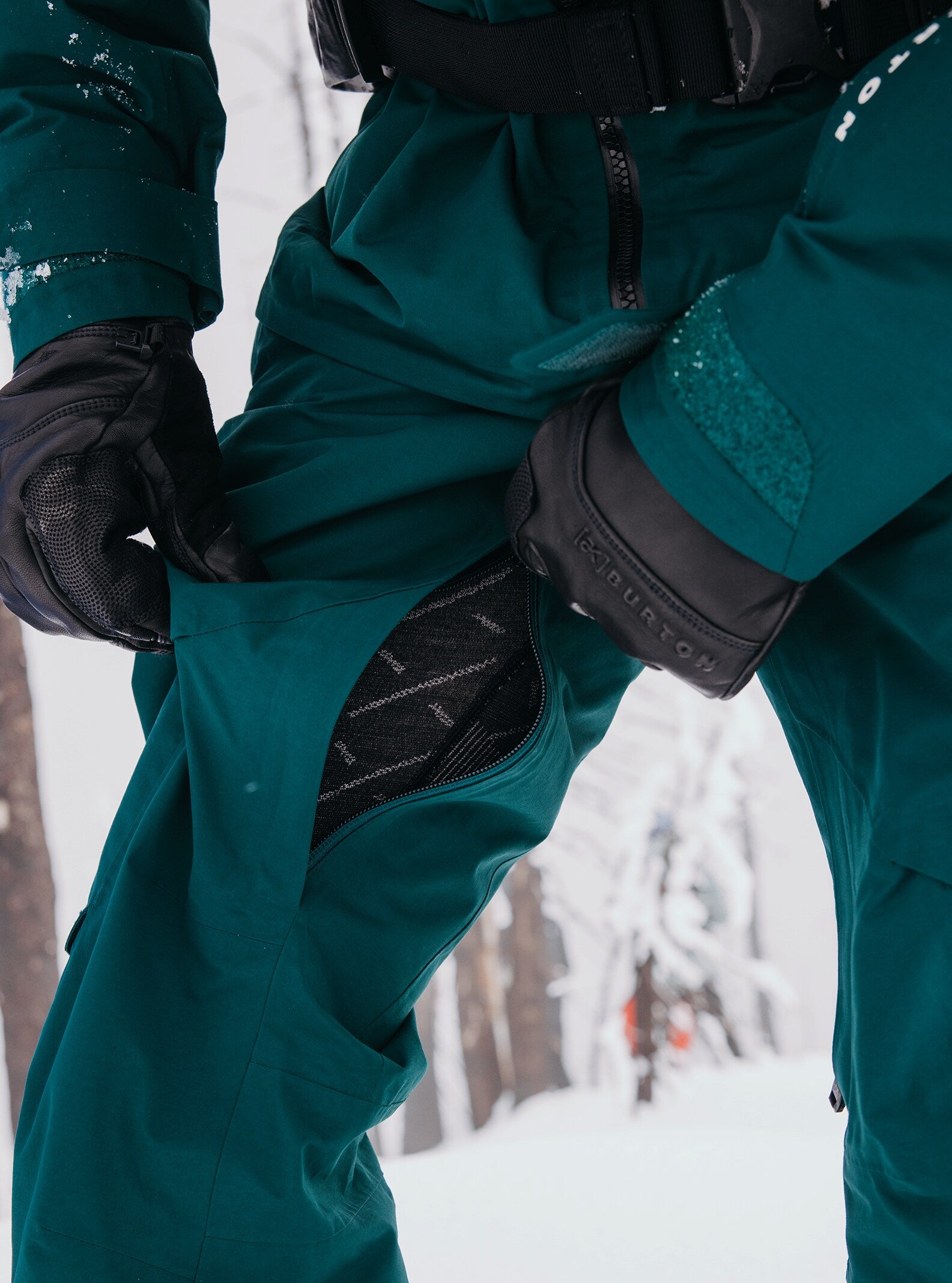 Women's [ak] Summit GORE-TEX Pants, Deep Emerald