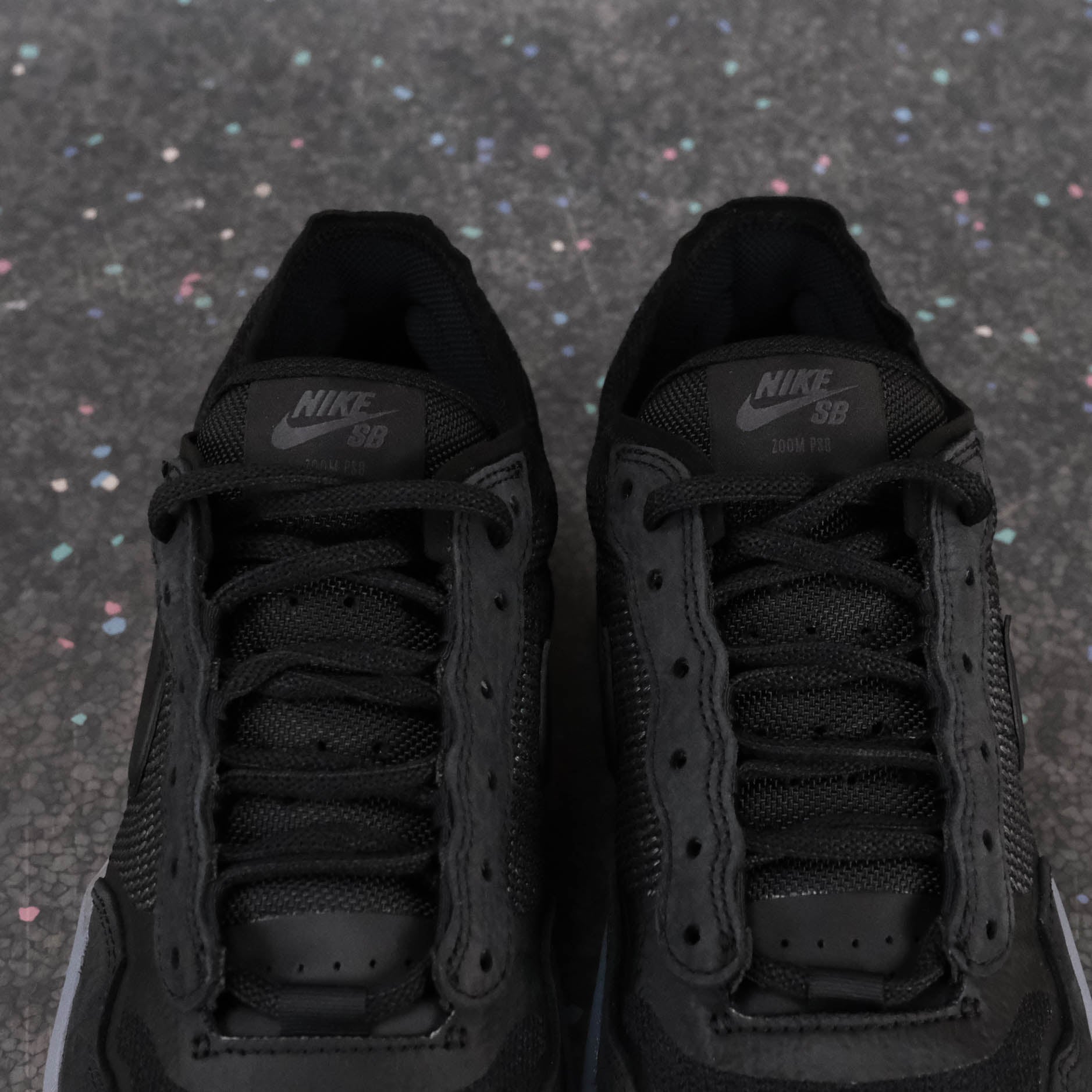 Nike SB PS8 - Black/Black