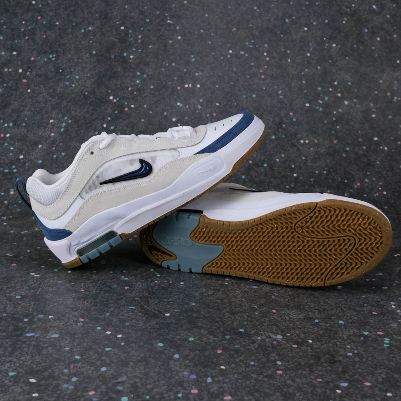 Nike Air Max Ishod - White/Navy-Summit White-Black