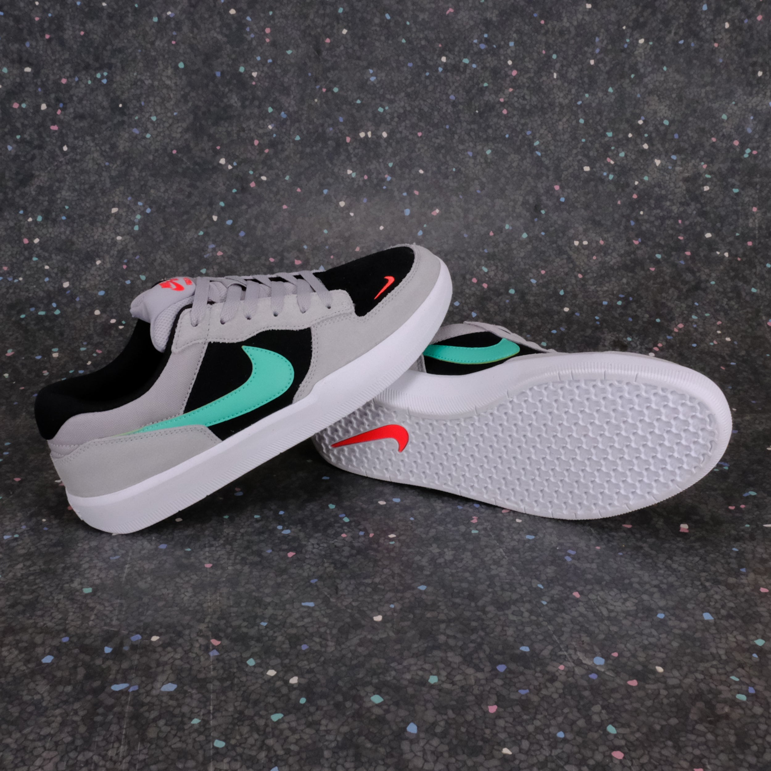 Nike SB Force 58 - Wolf Grey/Light Menta/Black