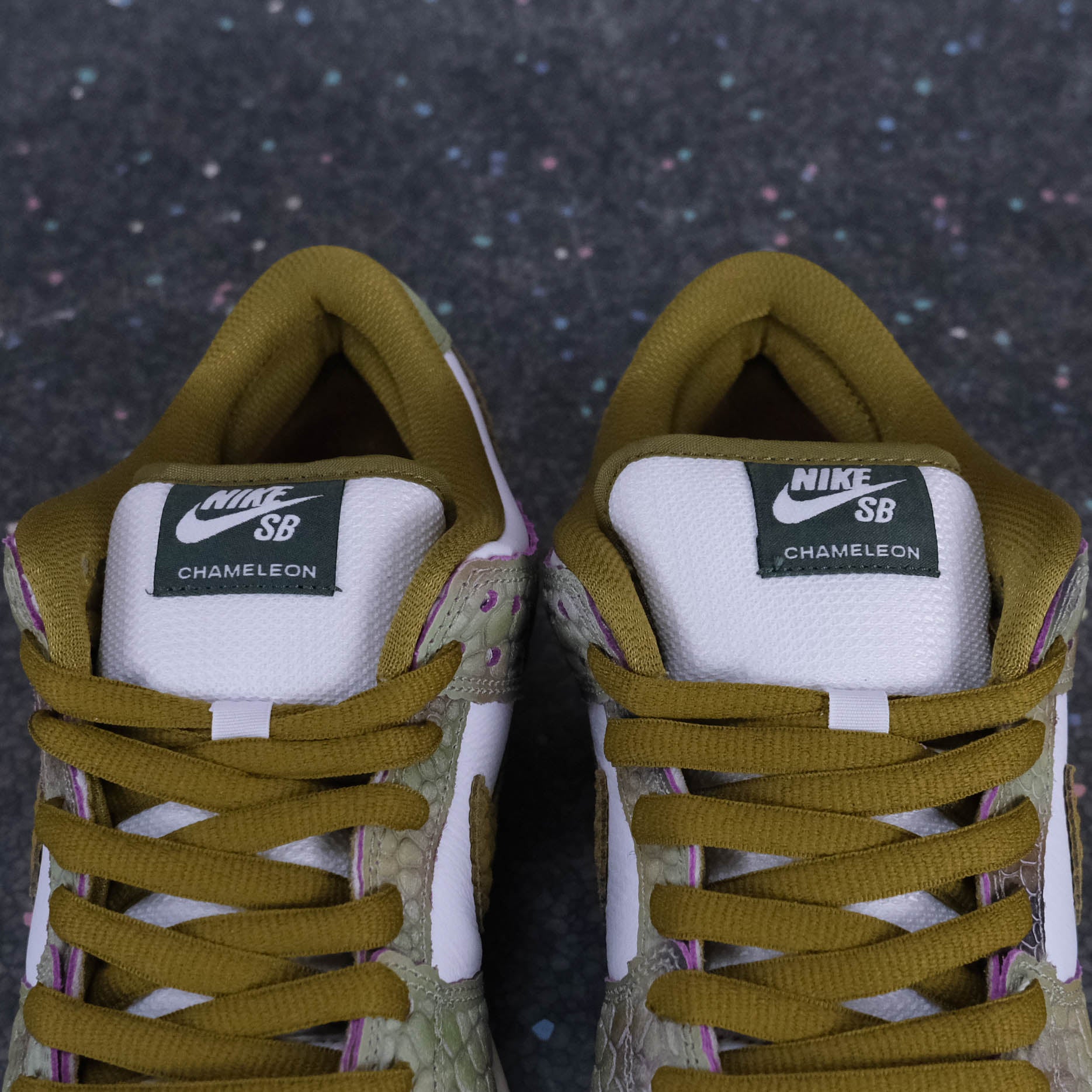 Nike SB Dunk Low Pro (Alexis Sablone) - Oil Green/Desert Moss-White