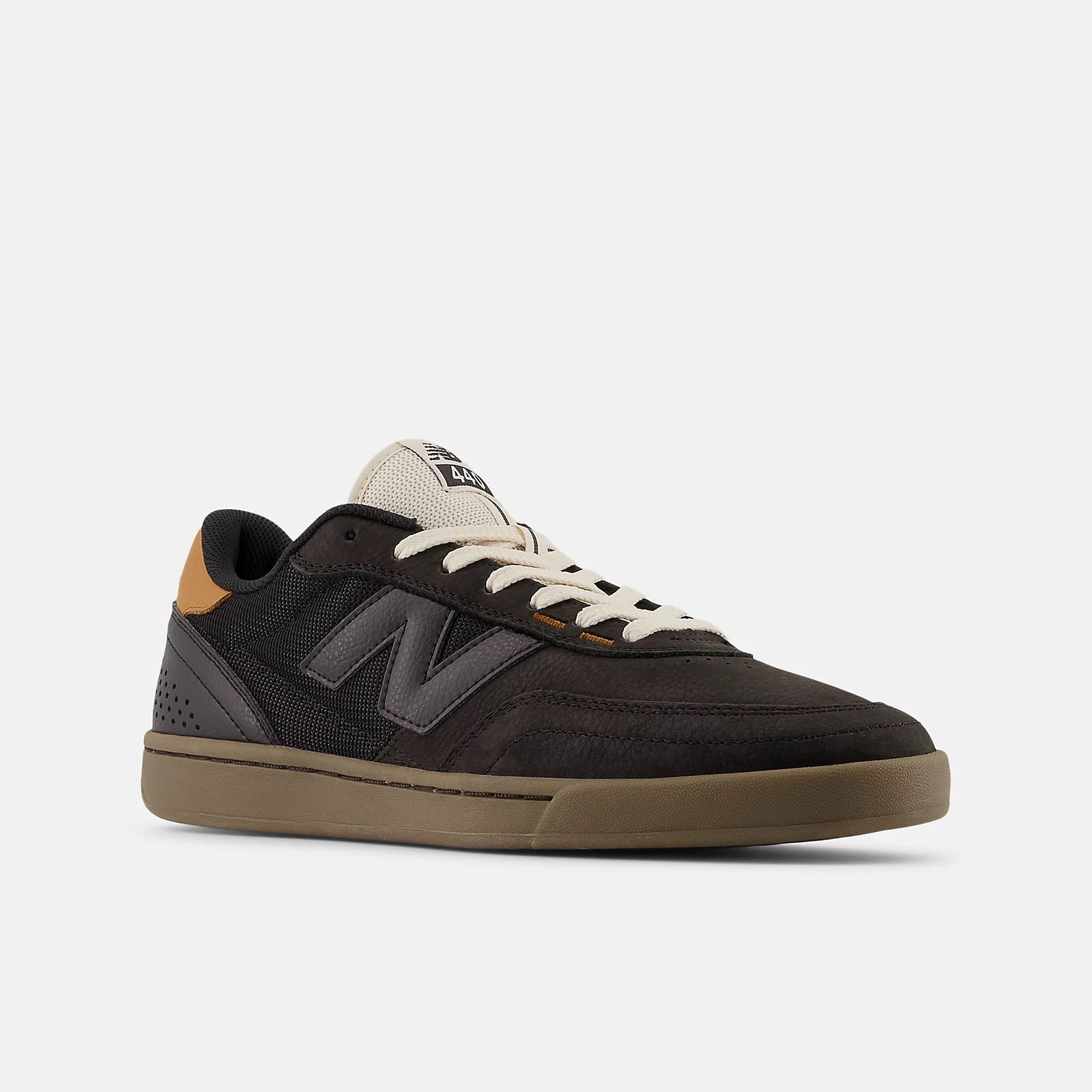 NB Numeric 440 V2 - Black/Gum