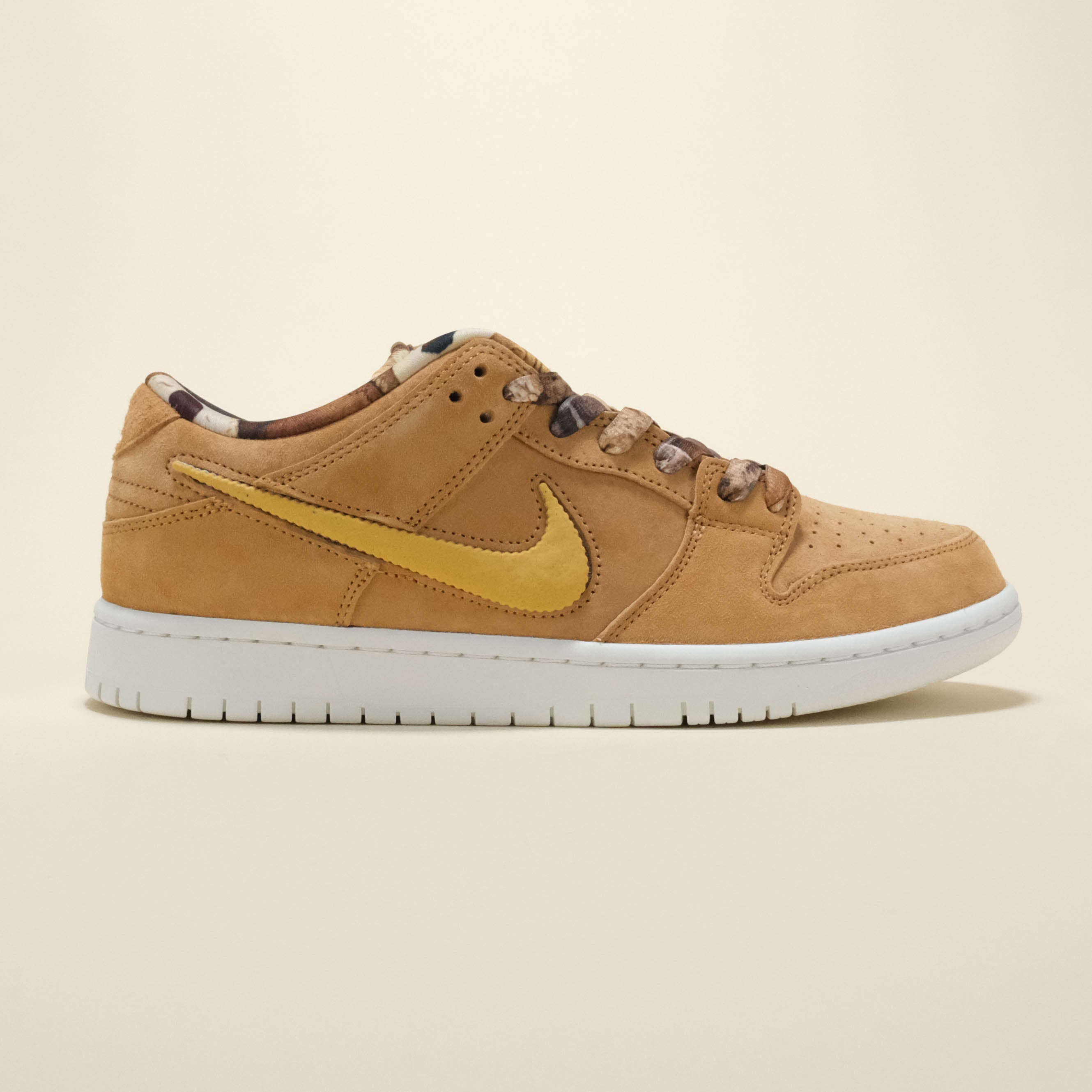 Nike SB Dunk Low (Note) - Flax/Honeycomb-Summit White-Sail