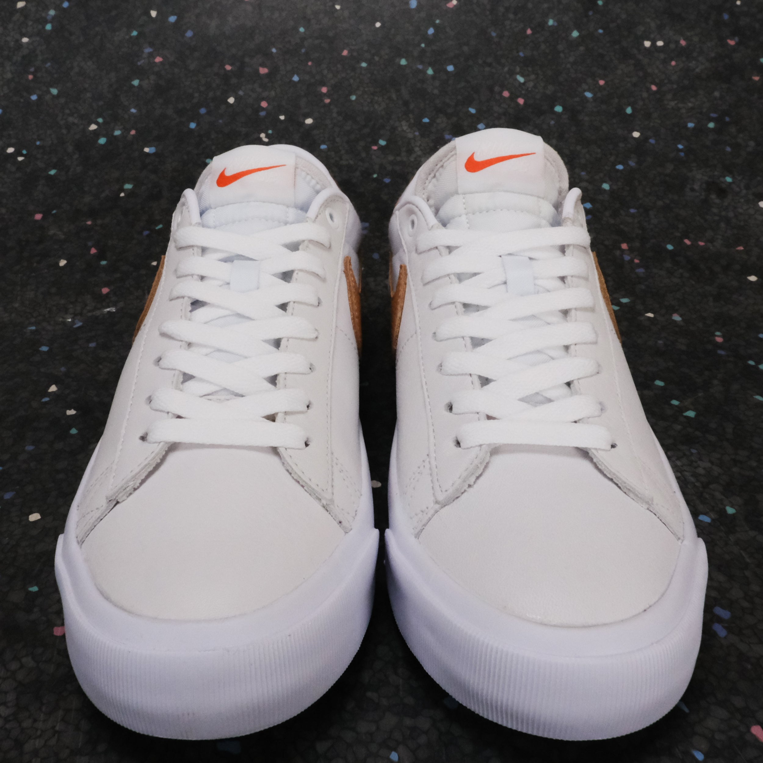 Zoom Blazer Low Pro GT ISO - White/LT Cognac White