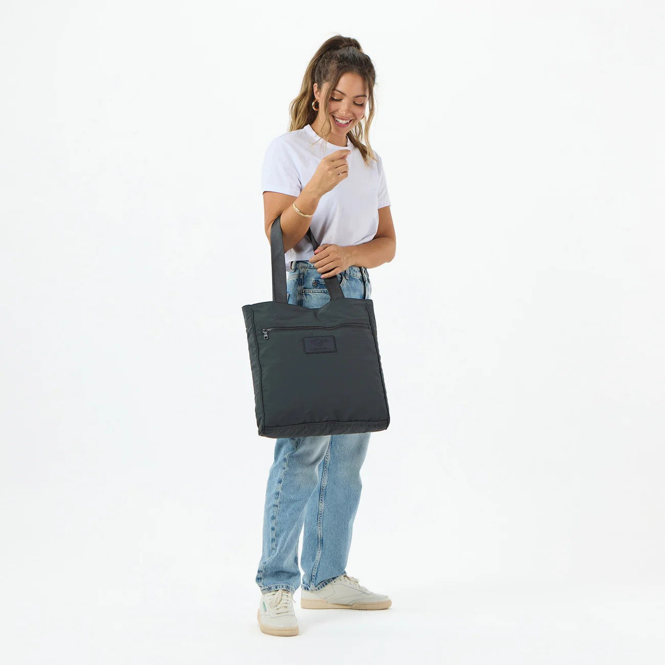Monochrome Daily Tote