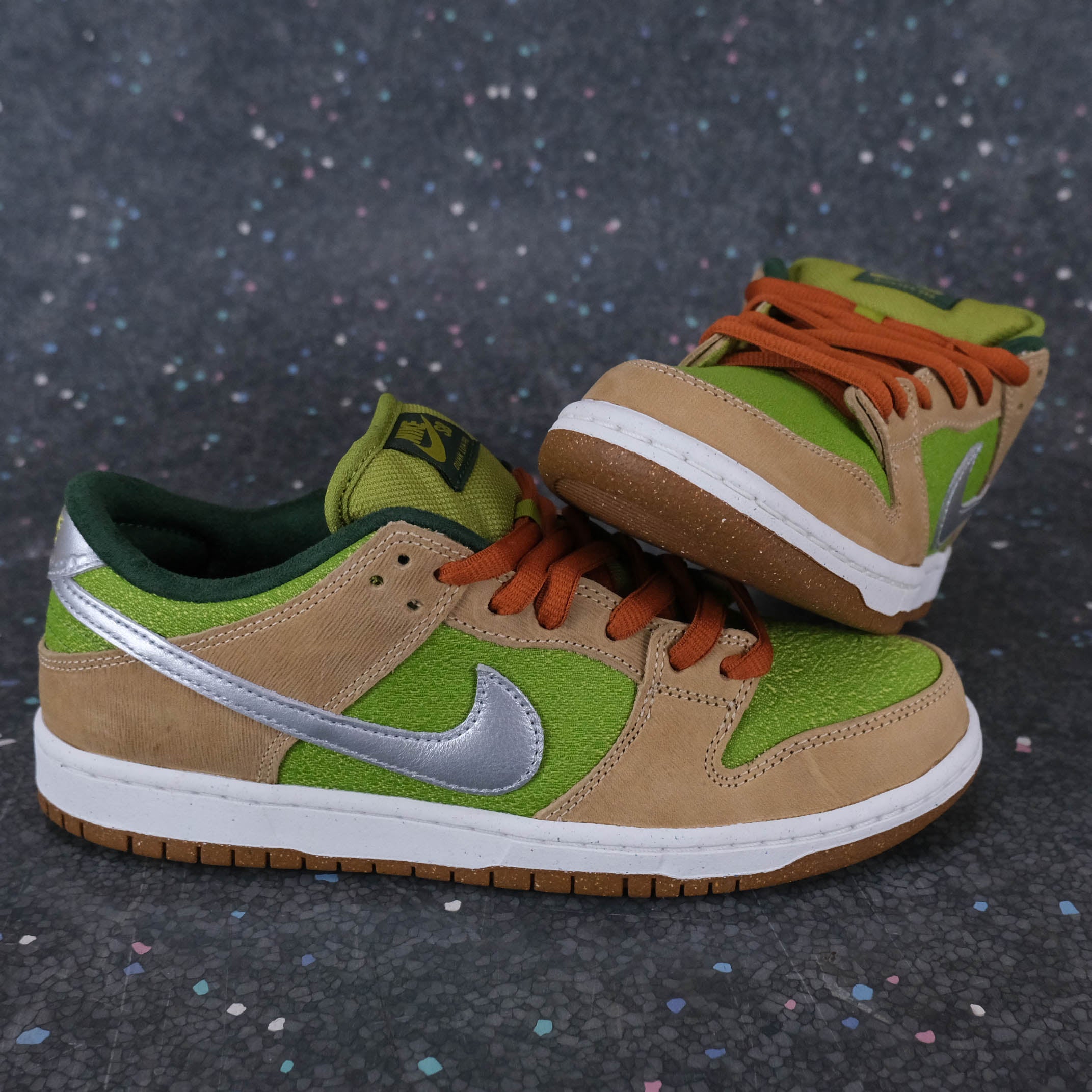 Nike SB Dunk Low Pro WC - Sesame/Metallic Silver