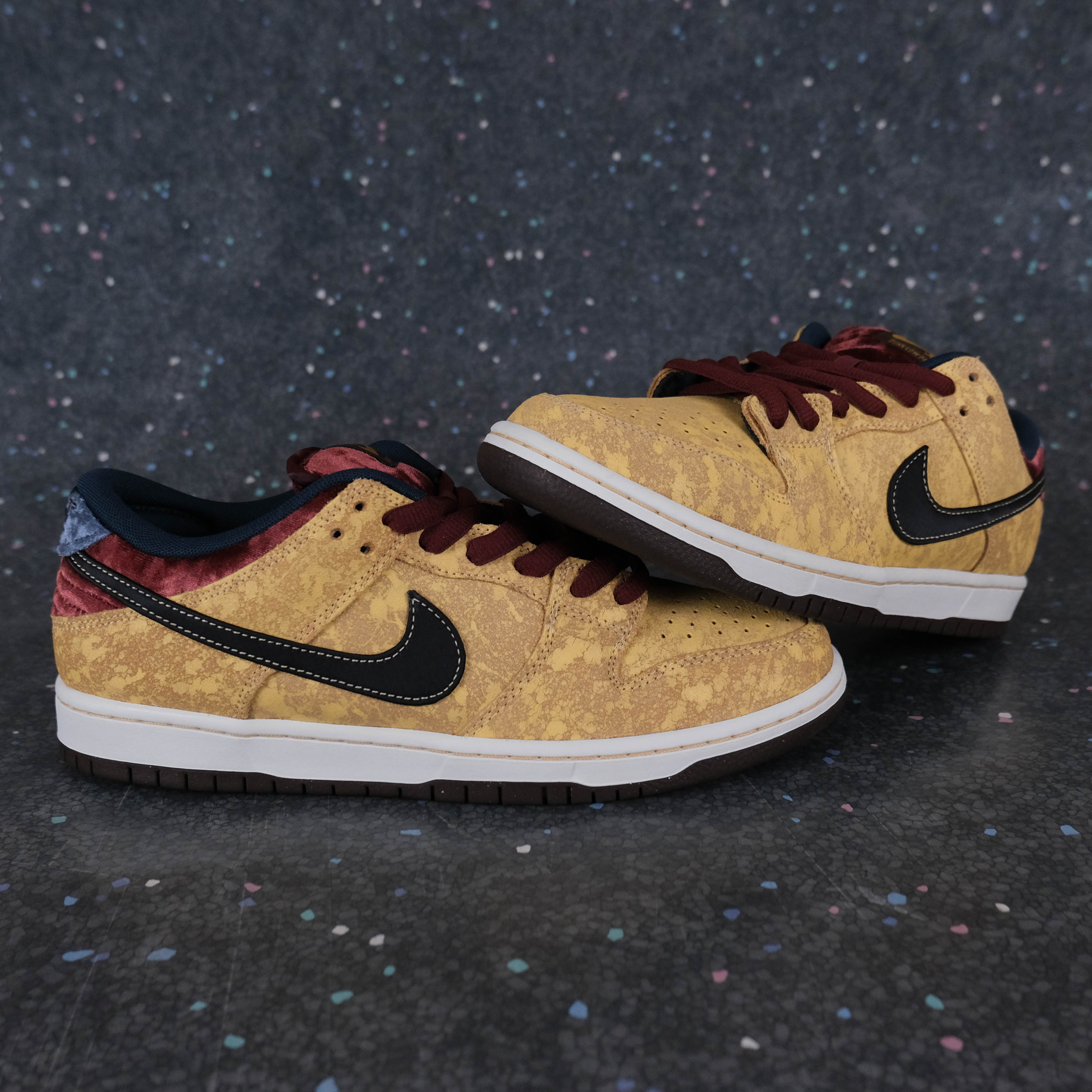 Nike SB Dunk Low Pro Celestial Gold/Black-Dark Team Red