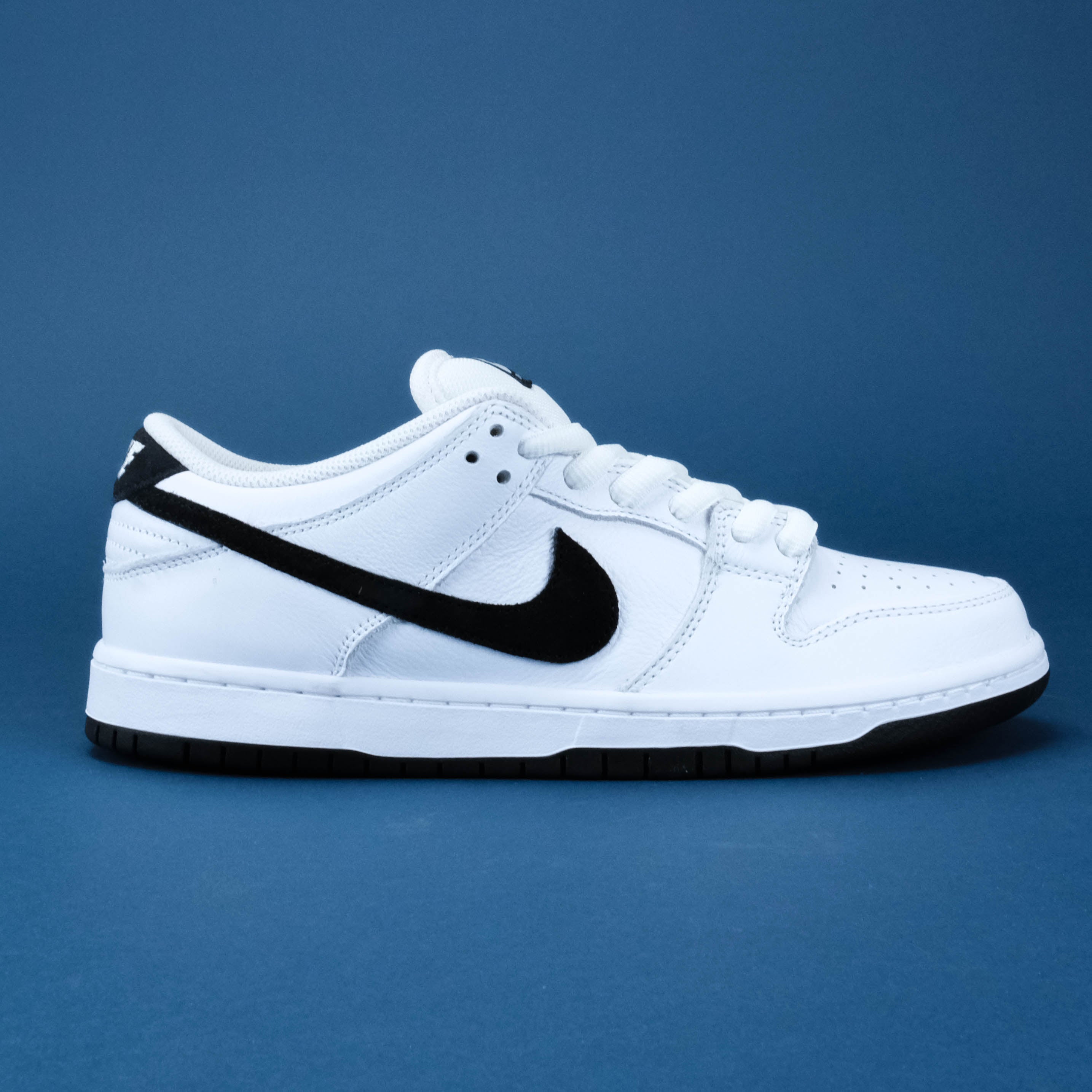 Nike SB Dunk Low Pro - White/Black