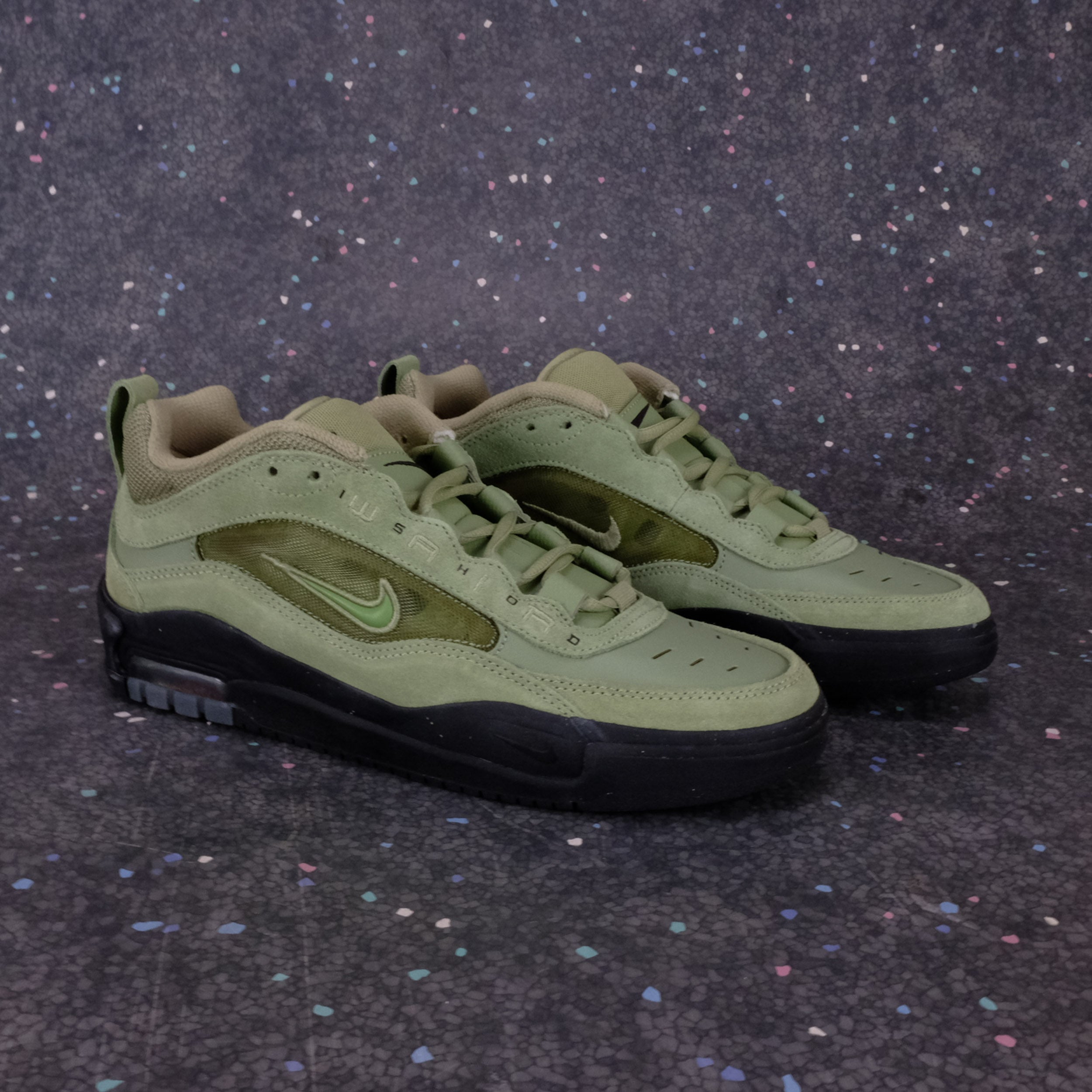 Nike Air Max Ishod - Oil Green