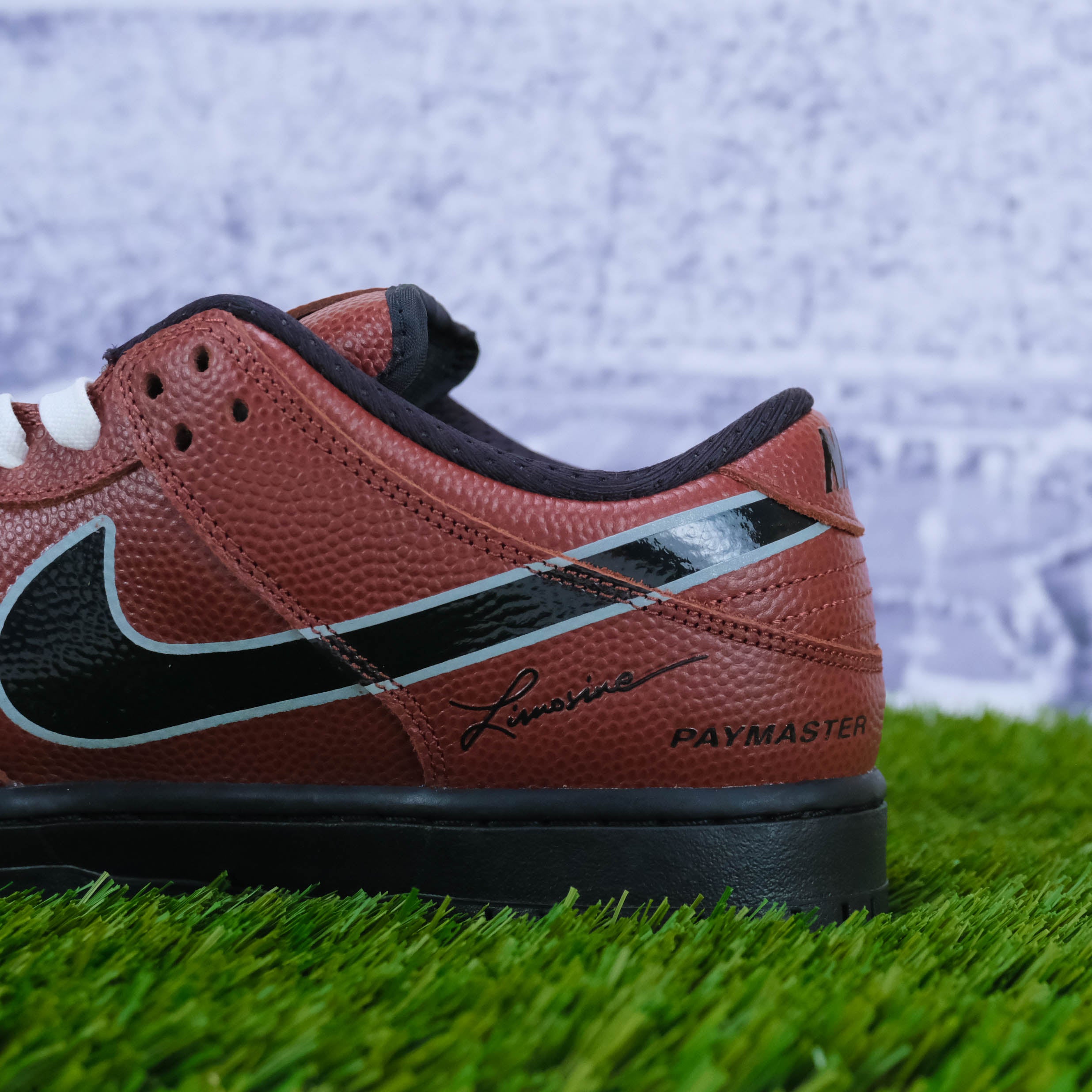 Nike SB Dunk Low Pro (Limo) - Dark Pony/Black-Silver-White