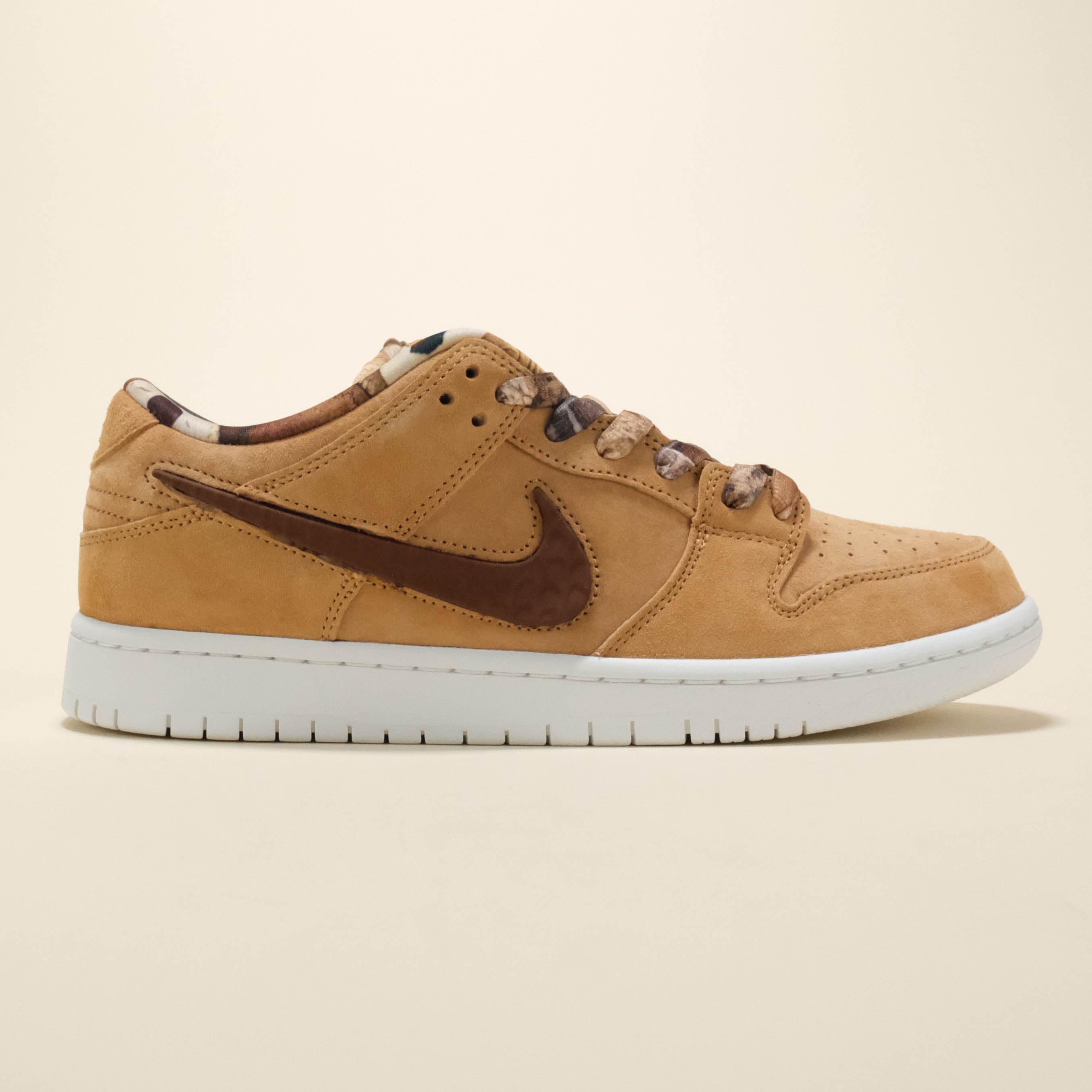 Nike SB Dunk Low (Note) - Flax/Honeycomb-Summit White-Sail