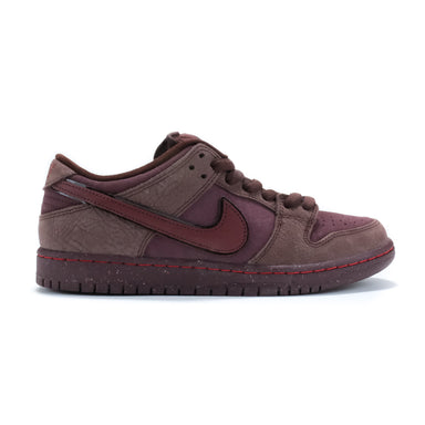Nike SB - Nike SB Dunk Low PRM - Burgundy Crush/Dark Team Red-Earth