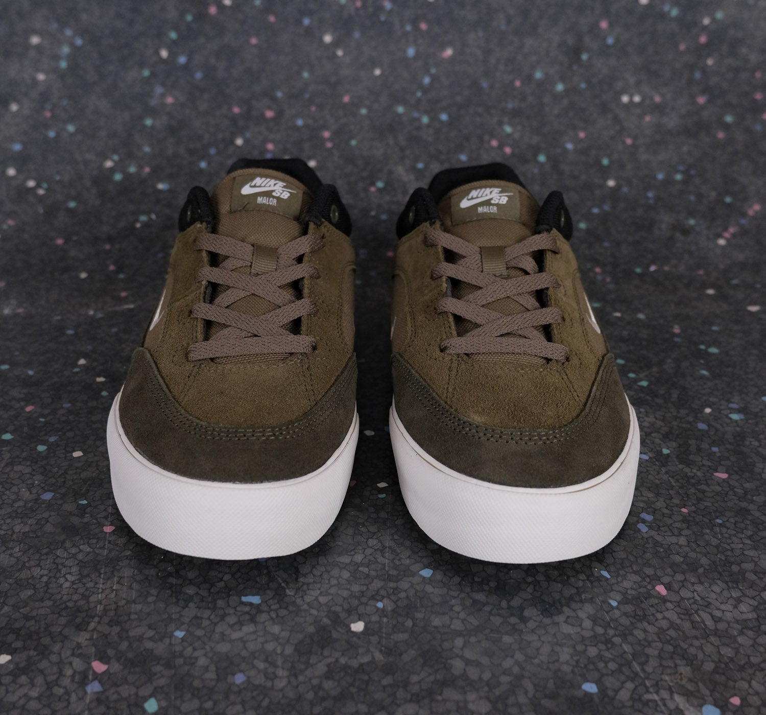 Nike SB Malor - Medium Olive/Sail-Cargo