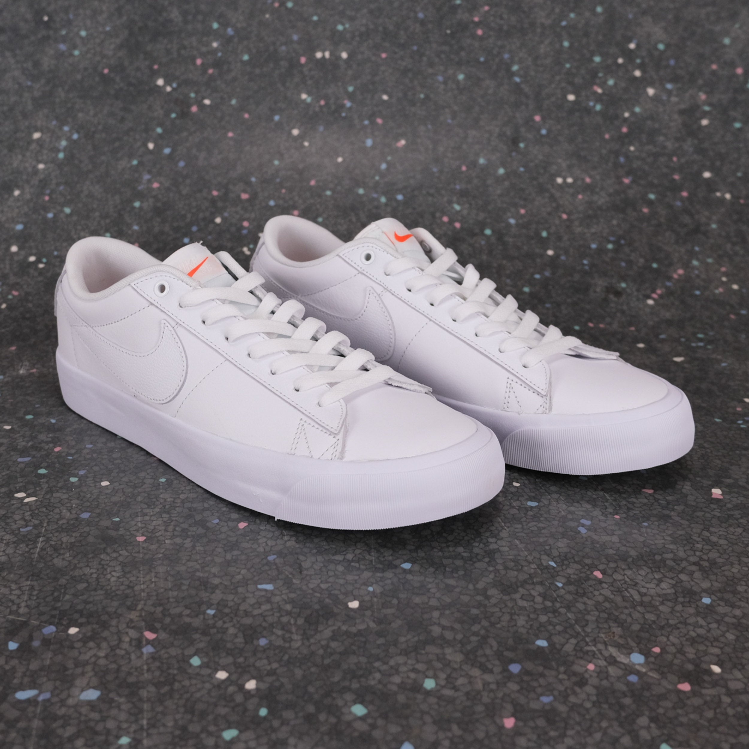 Nike SB Zoom Blazer Low Pro GT - White/White